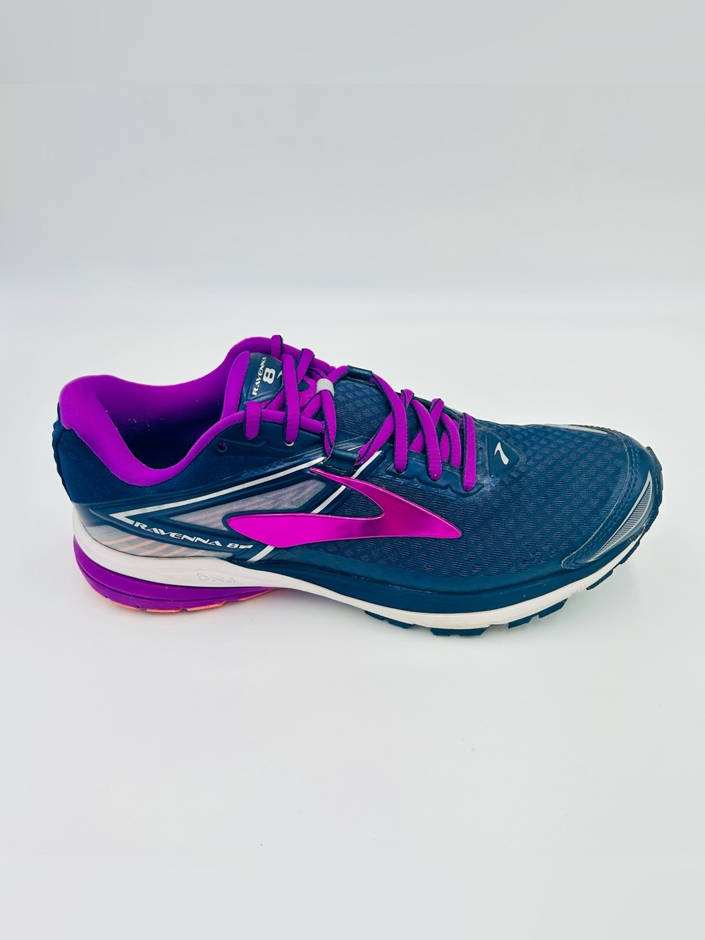 Brooks Ravenna 8 Running Shoes Women’s 7 gray Stability Road Sneakers - Picture 3 of 10